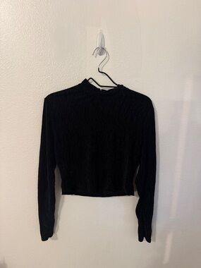 H&M Black Ribbed Mock-Neck Cropped Long Sleeve Top